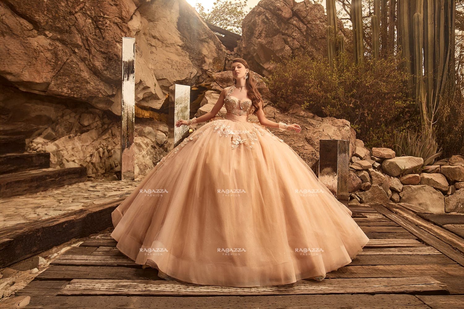 EV91-691 — MAKE UP ORO - Caza Blanca Couture Phoenix Quinceañera dress