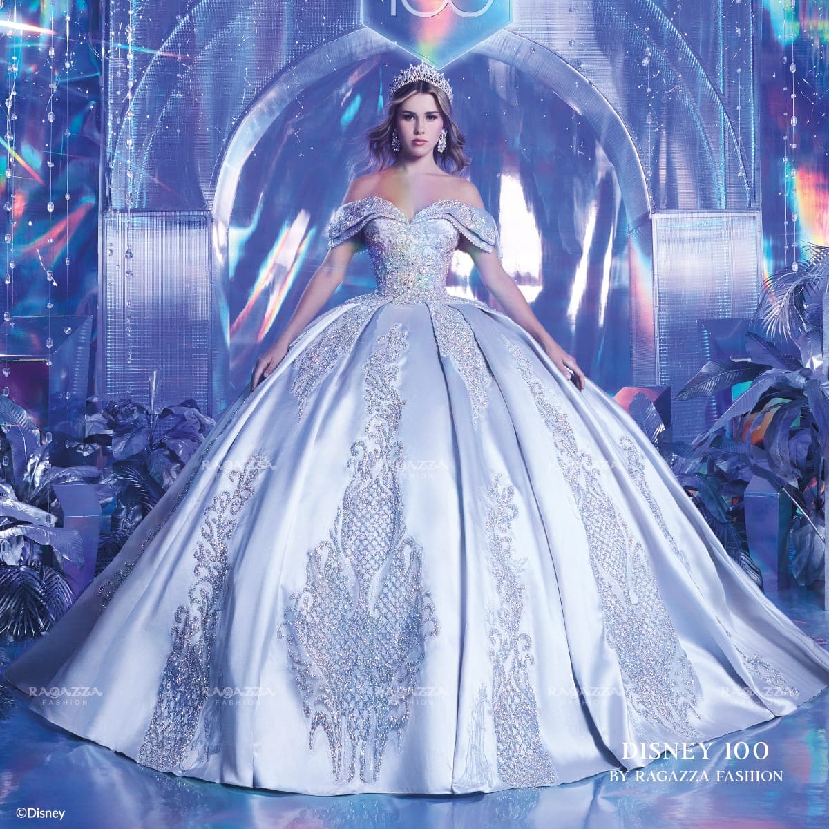 EV95-695 — PLATA PLATA - Caza Blanca Couture Phoenix Quinceañera dress