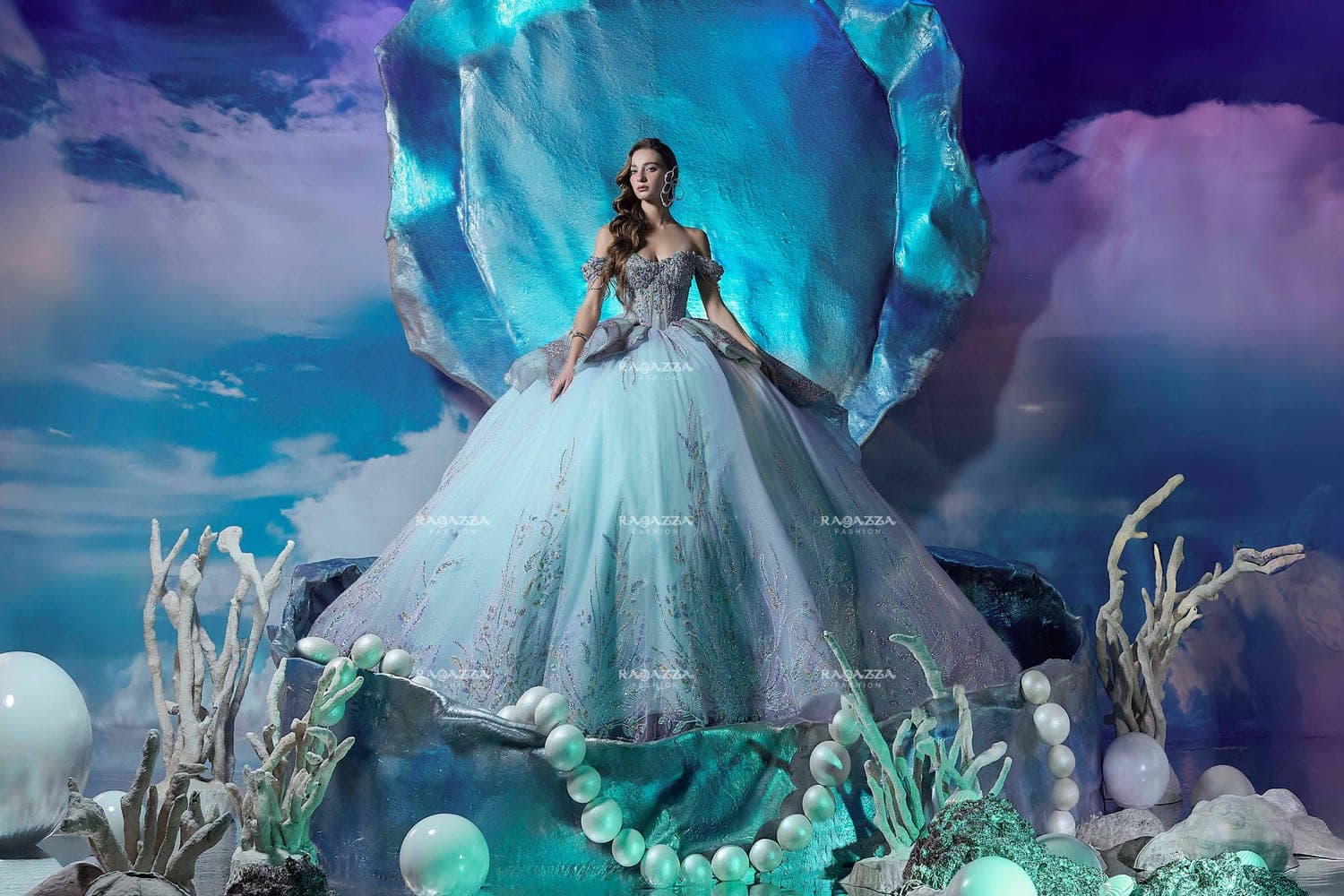 EV99-699 — LILA MENTA - Caza Blanca Couture Phoenix Quinceañera dress