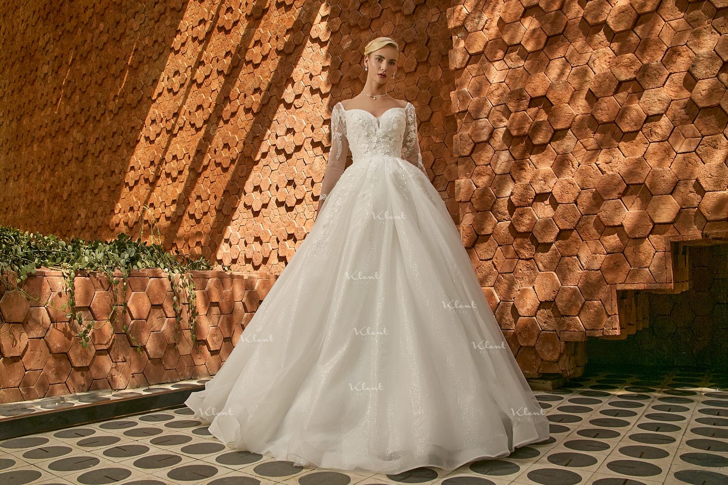 KL0-582 — IVORY - Caza Blanca Couture Phoenix Bridal dress
