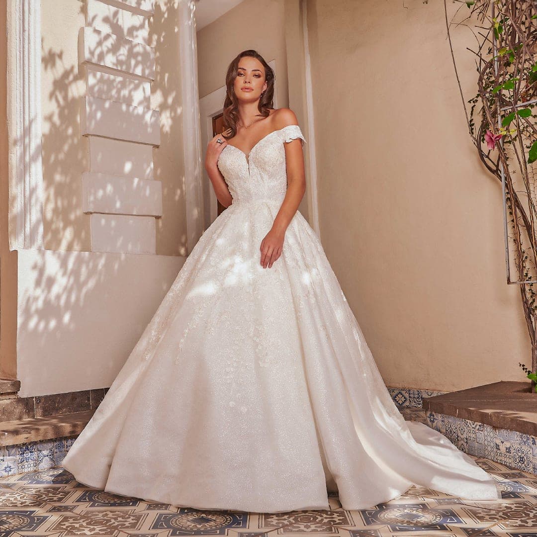KL0-488 — IVORY - Caza Blanca Couture Phoenix