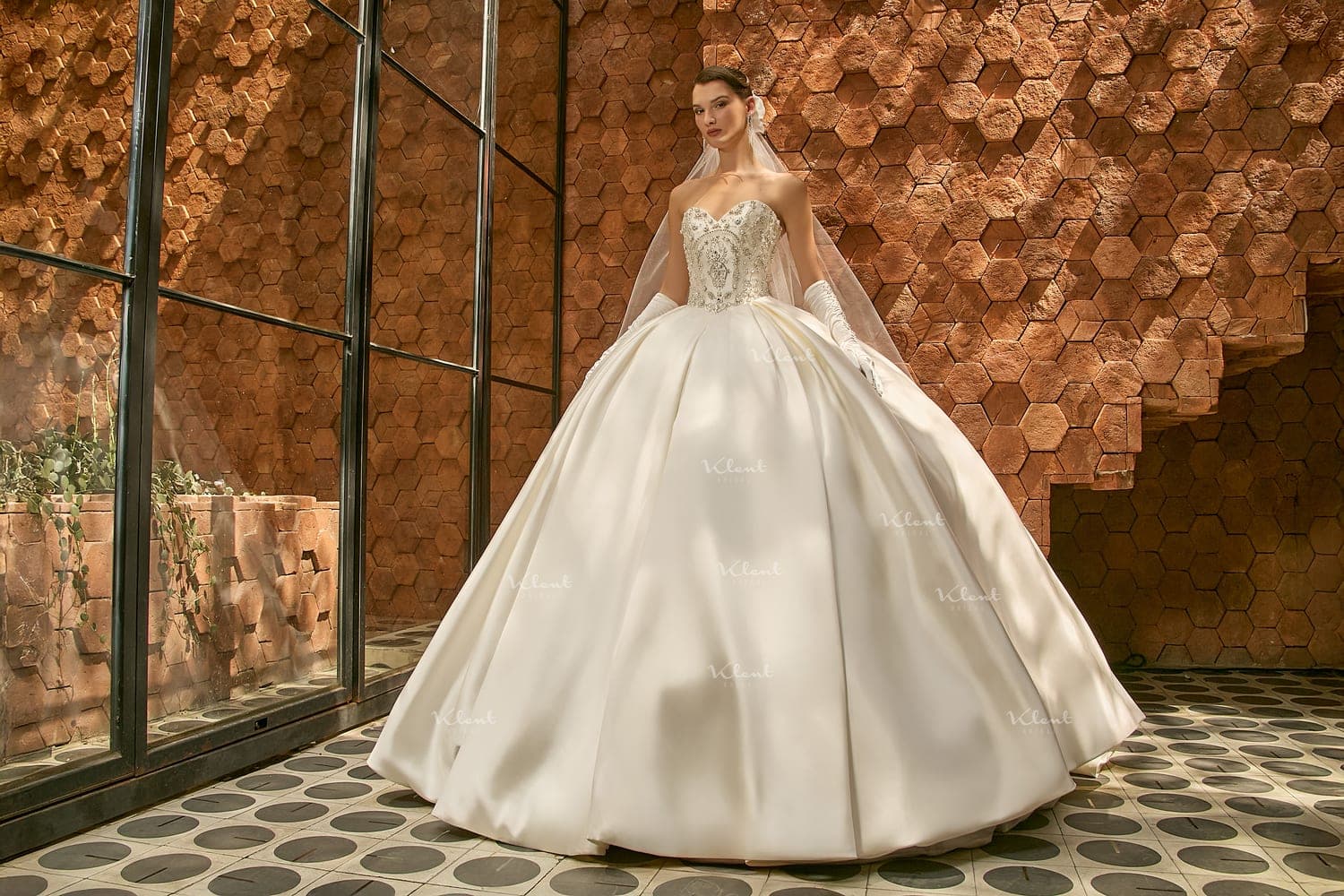 KL0-585 — IVORY - Caza Blanca Couture Phoenix Bridal dress
