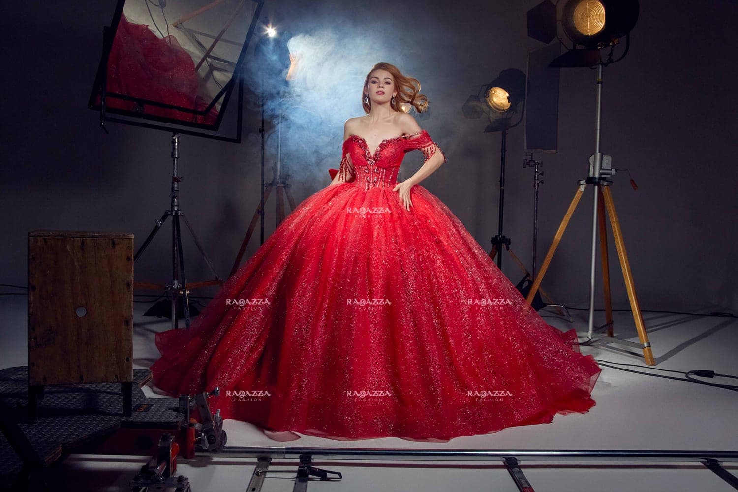 NRA-016 — ROJO - Caza Blanca Couture Phoenix Quinceañera dress